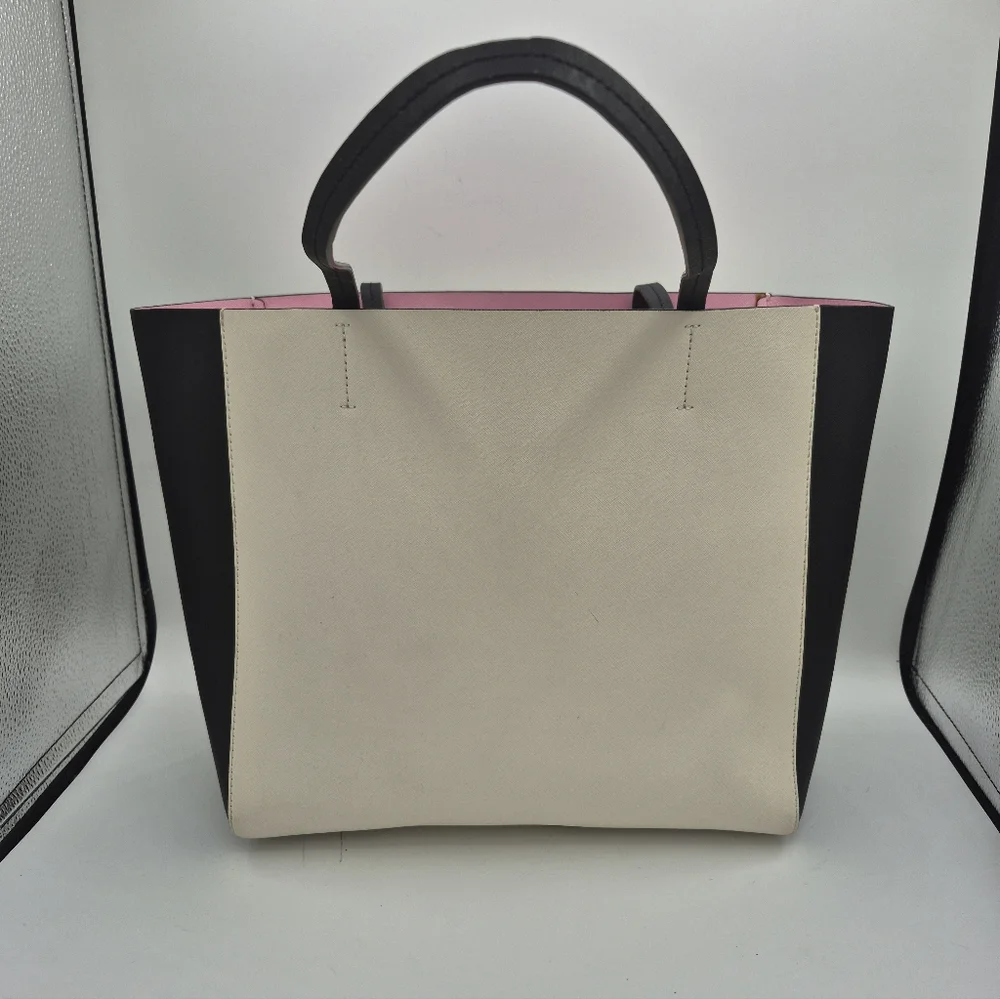 kate spade Disney Miss Piggy " Who,moi?" Haillie Tote - Picture 4 of 11